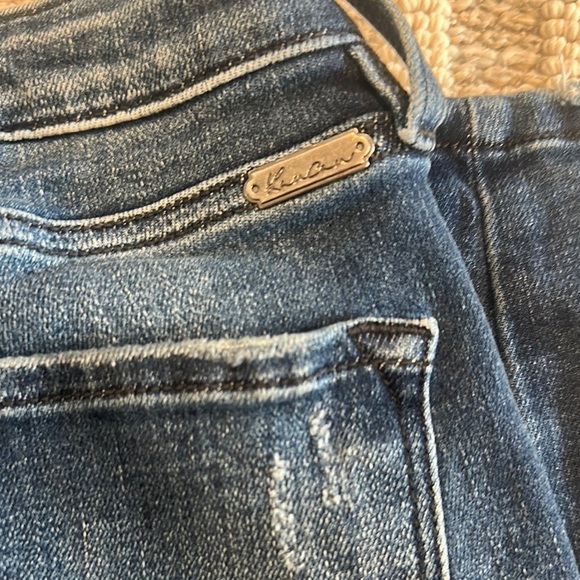 KanCan High Rise Blue Jeans with Subtle Fading - Picture 4 of 5